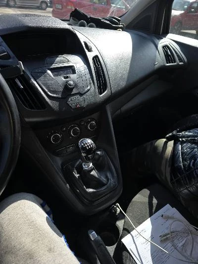 Ford Connect 1.0i - изображение 7