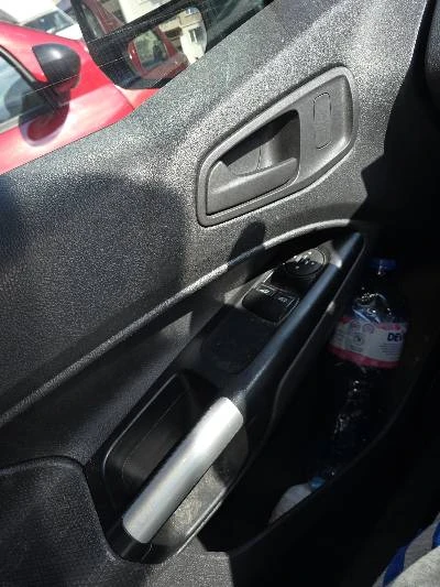 Ford Connect 1.0i - изображение 9