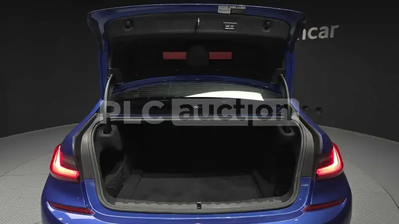 BMW 330 M SPORT PACK* ДИСТРОНИК* H/K* 360, снимка 16 - Автомобили и джипове - 55000379