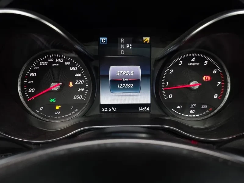 Mercedes-Benz C 200 AMG LINE, снимка 8 - Автомобили и джипове - 56353773