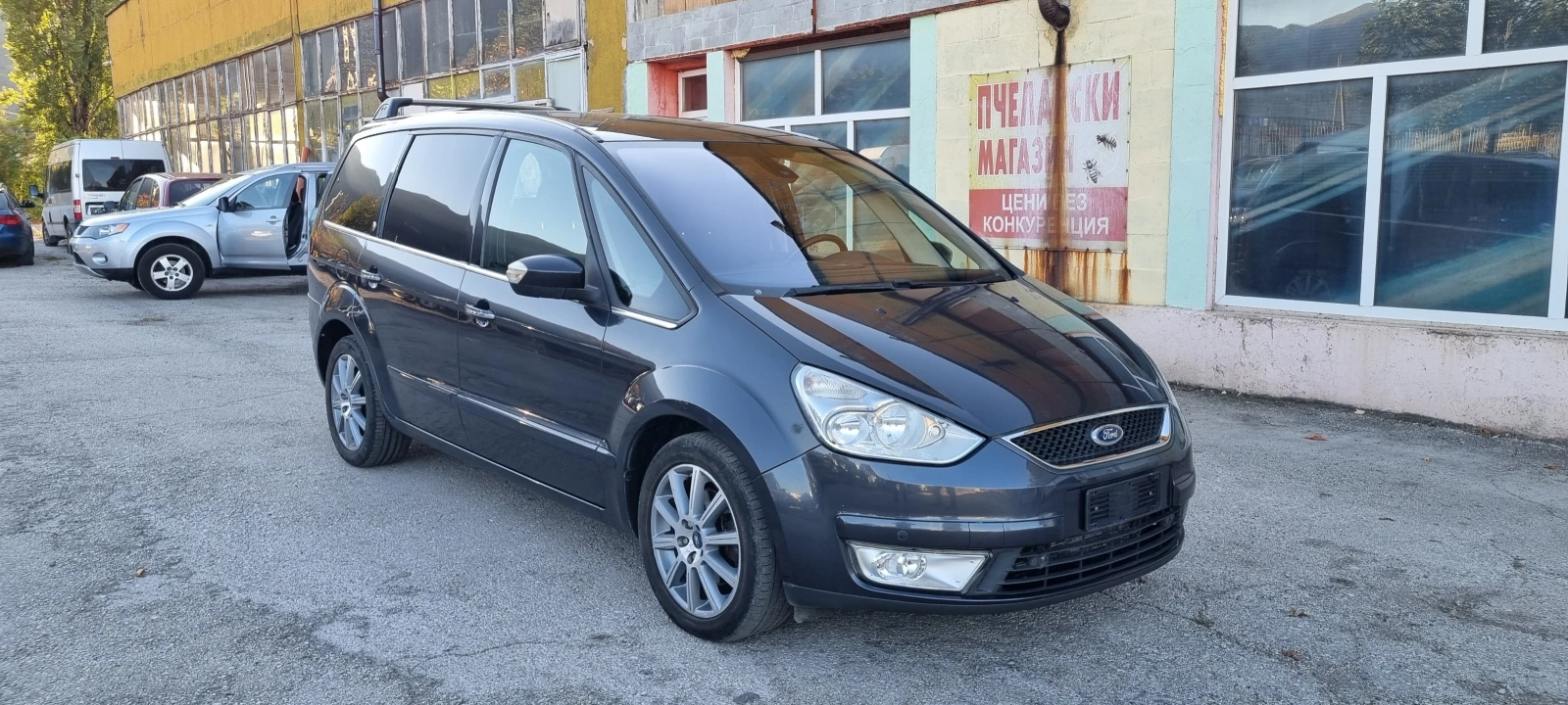 Ford Galaxy 2.0 TDI 140КС АВТОМАТ ITALY - изображение 3