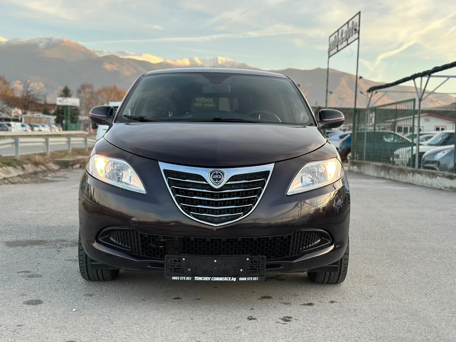 Lancia Ypsilon 1.2i-NEW-101.903km-CITY-TOP-TOP-TOP-EURO-5B - изображение 2