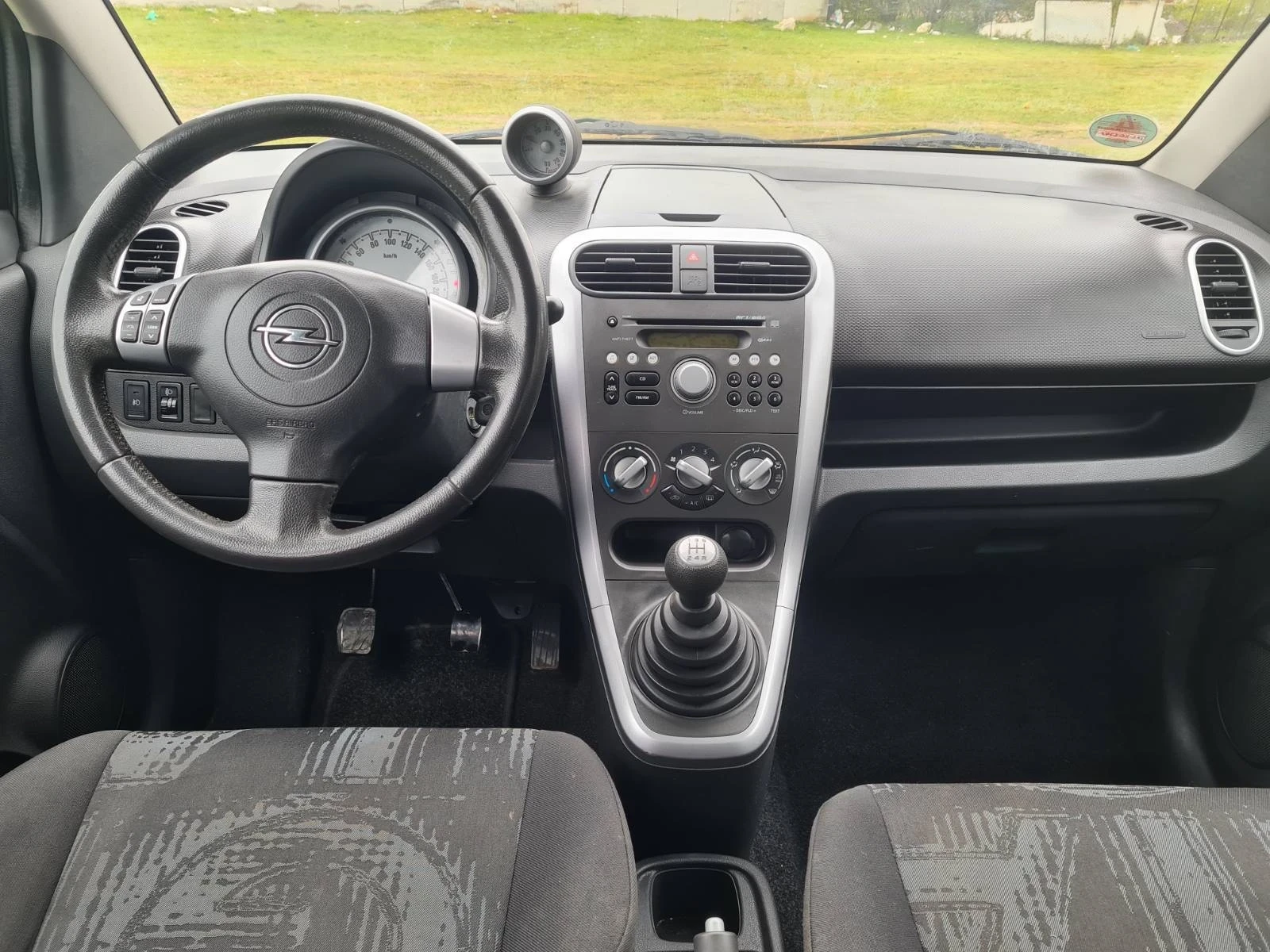 Opel Agila 1.0/КЛИМАТИК/ НОВ СЪЕДИНИТЕЛ - изображение 8