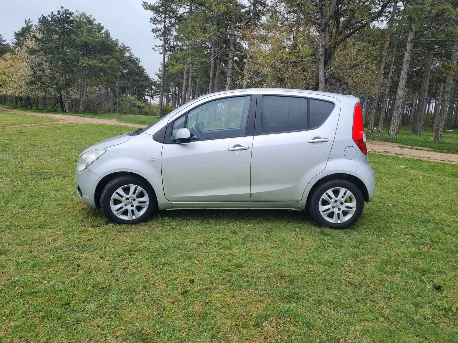 Opel Agila 1.0/КЛИМАТИК/ НОВ СЪЕДИНИТЕЛ - изображение 2