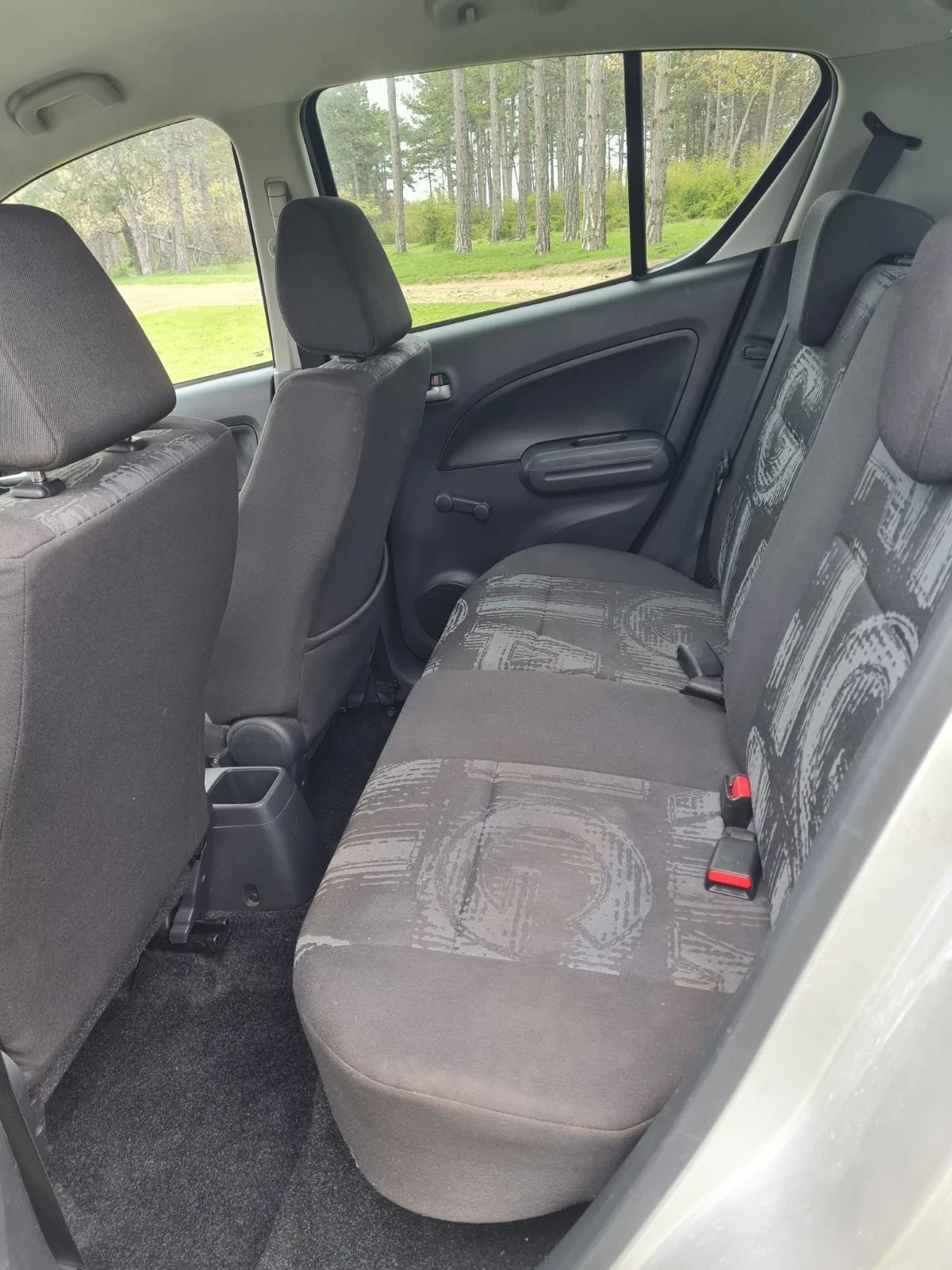 Opel Agila 1.0/КЛИМАТИК/ НОВ СЪЕДИНИТЕЛ - изображение 9