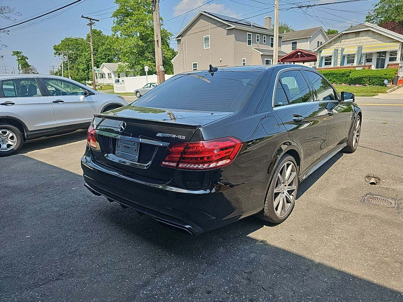Mercedes-Benz E 63 AMG S* CARBON* CERAMIC* 360* HARMAN* LANE ASIST* NIGHT - изображение 4