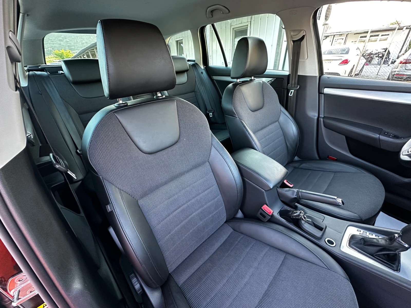 Skoda Octavia 2.0TDI 150кс. DSG* LED* KeylessGo* Full - изображение 7