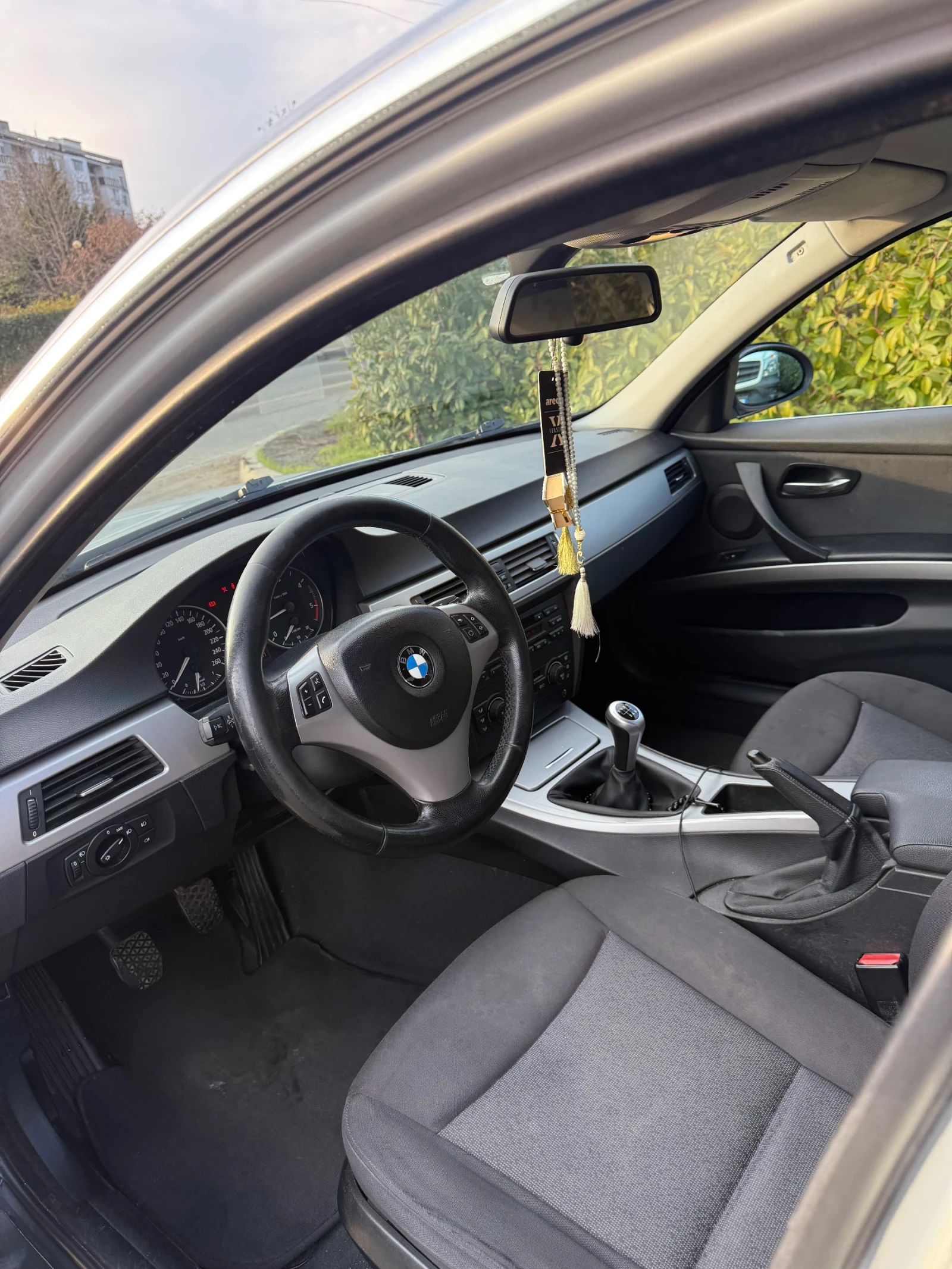 BMW 330 3.0 D - изображение 6