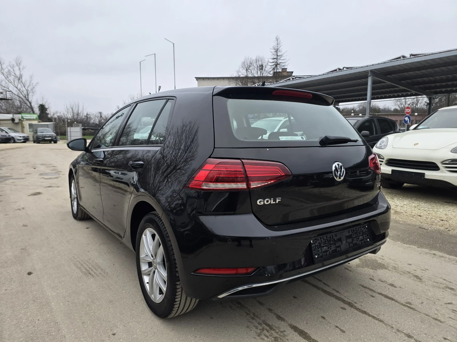 VW Golf 1.6TDI 115к.с Comfort DSG - изображение 3