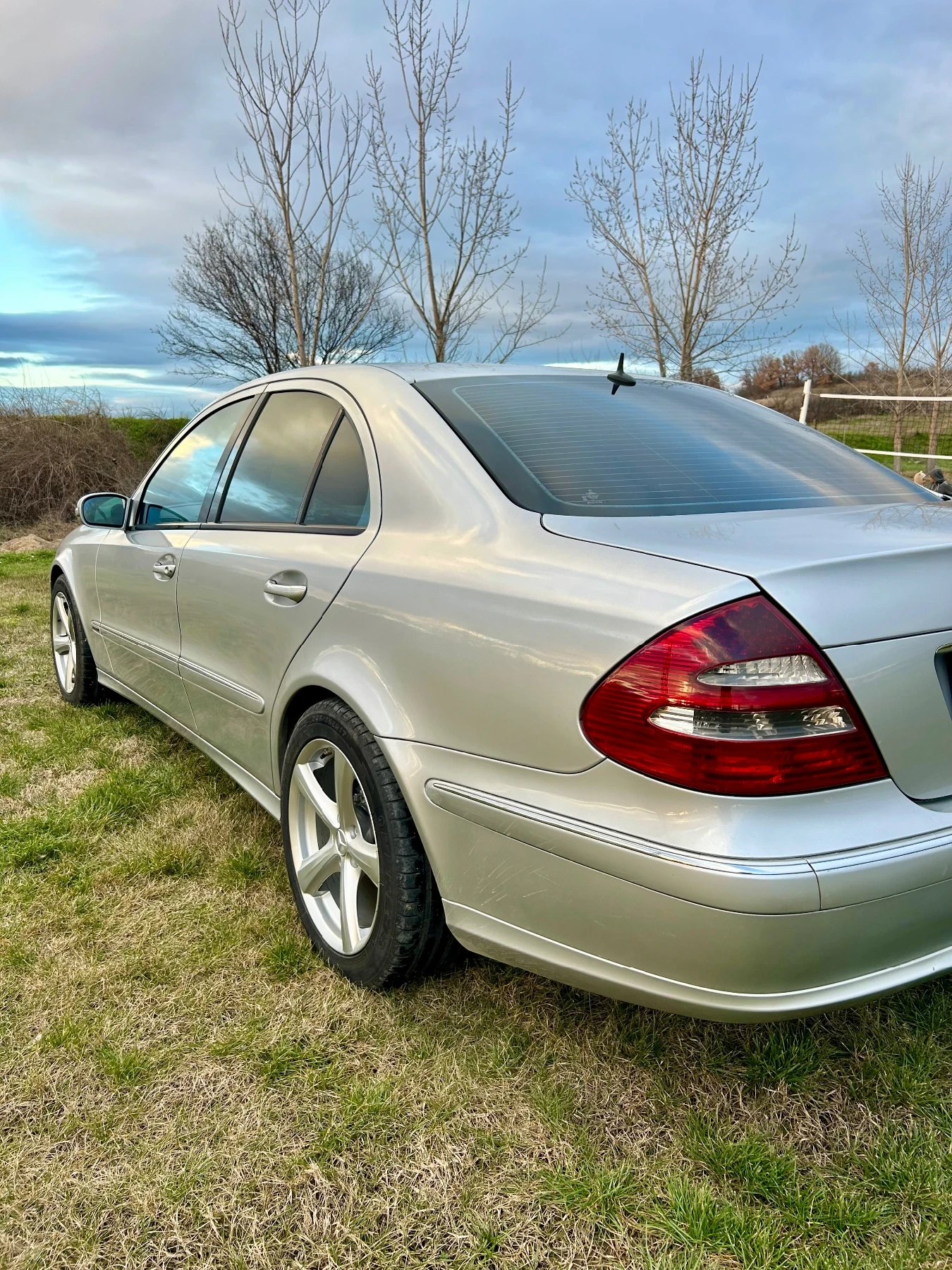 Mercedes-Benz E 220 2.2 CDI - изображение 3