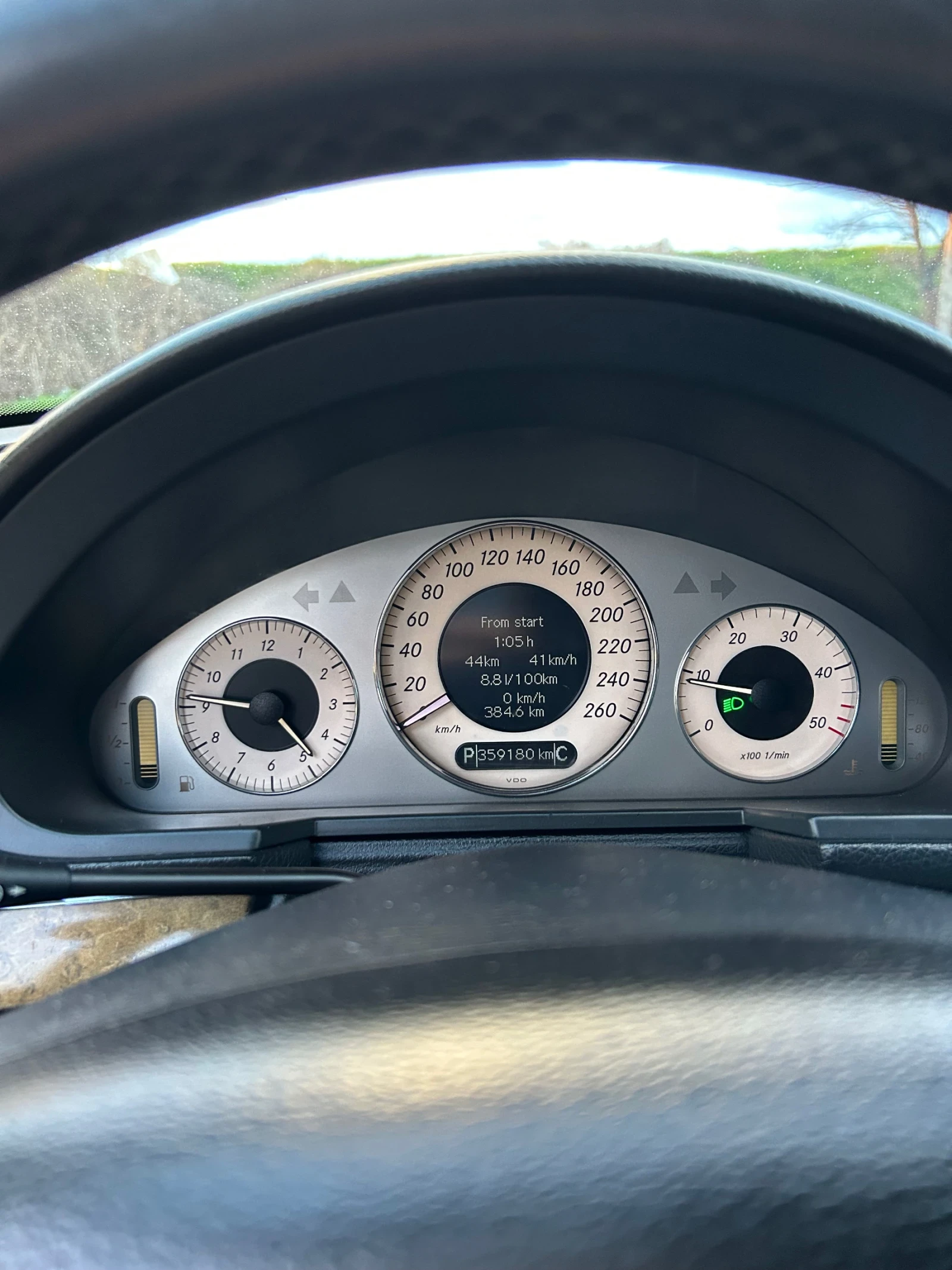 Mercedes-Benz E 220 2.2 CDI - изображение 7