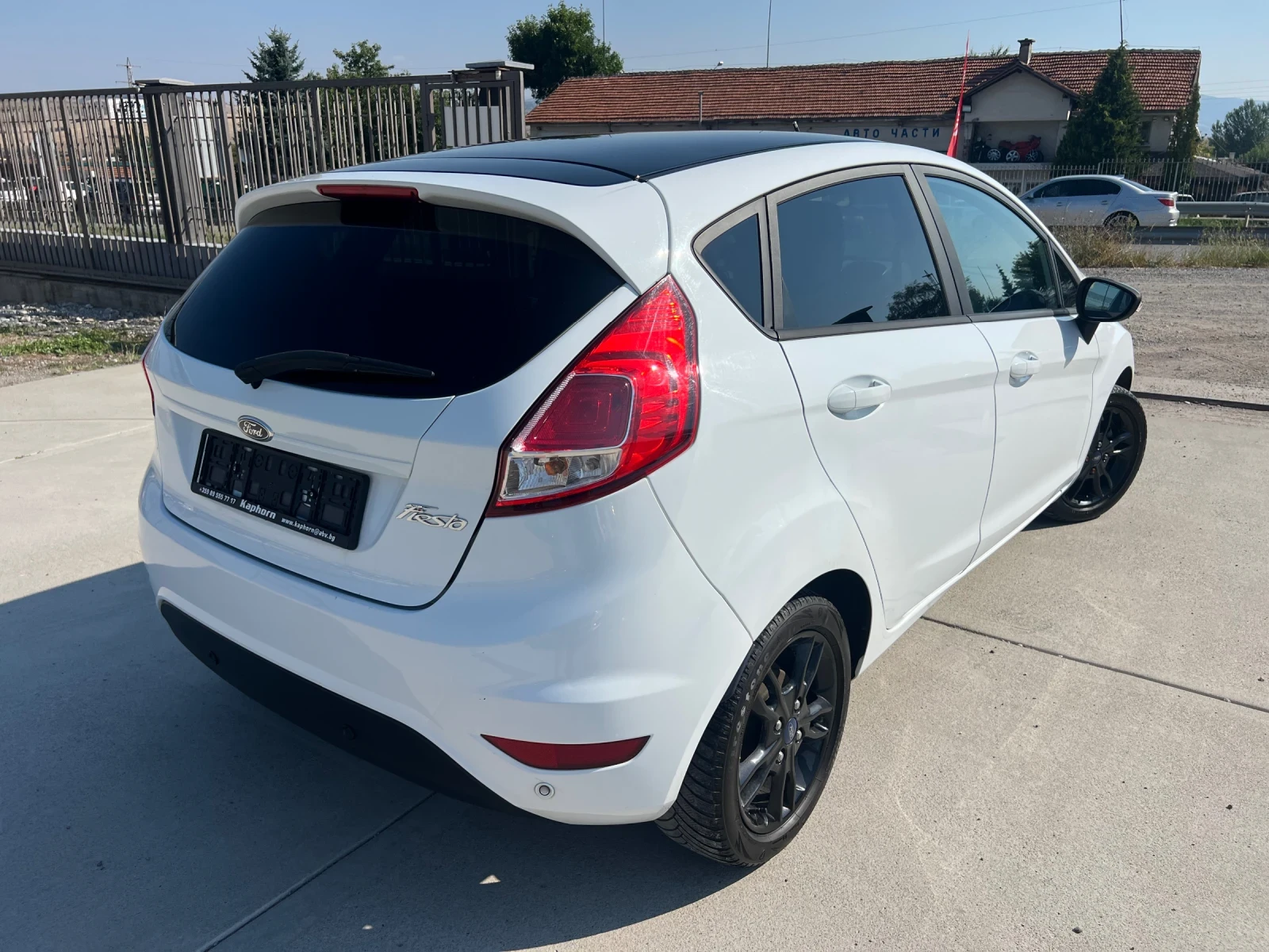 Ford Fiesta 1.5D TITANIUM EURO6B, снимка 6 - Автомобили и джипове - 53111578