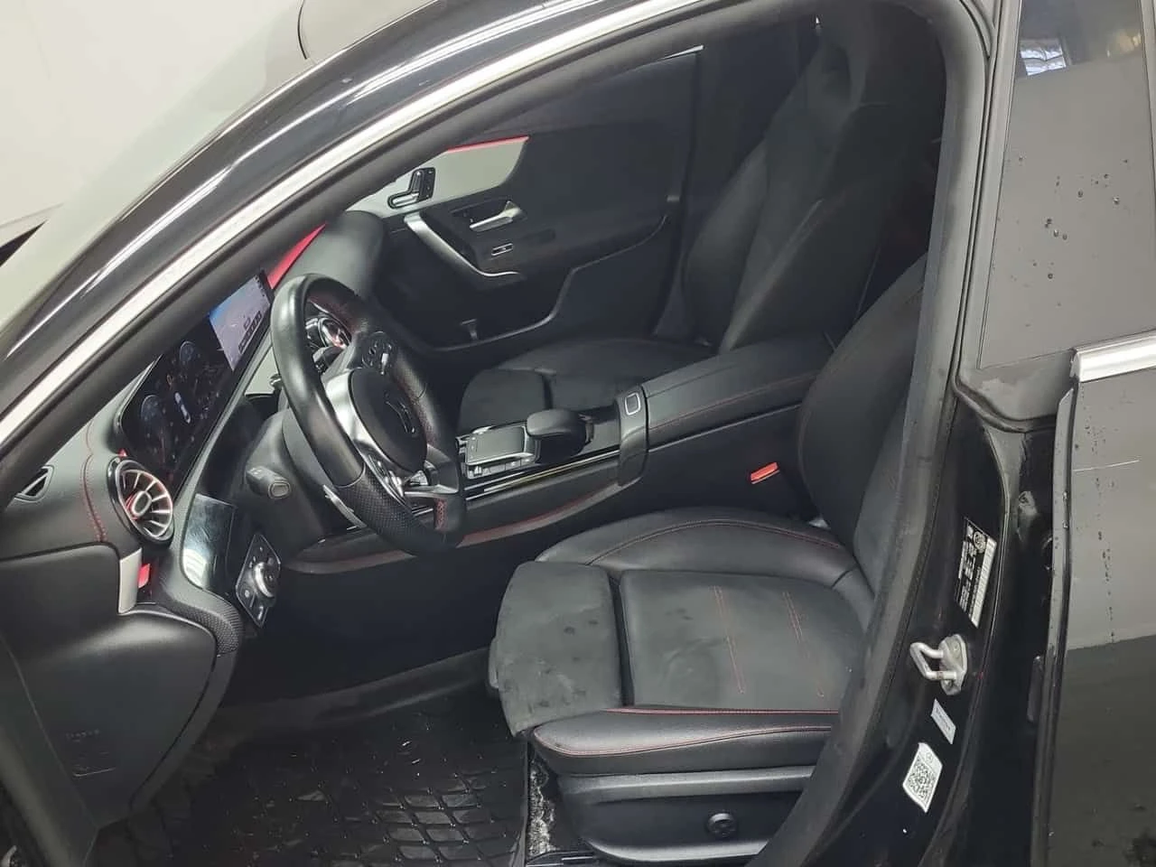 Mercedes-Benz CLA * 250 * * KEYLESS GO* * ПАНОРАМА* * ПОДГРЕВ* , снимка 8 - Автомобили и джипове - 54157507