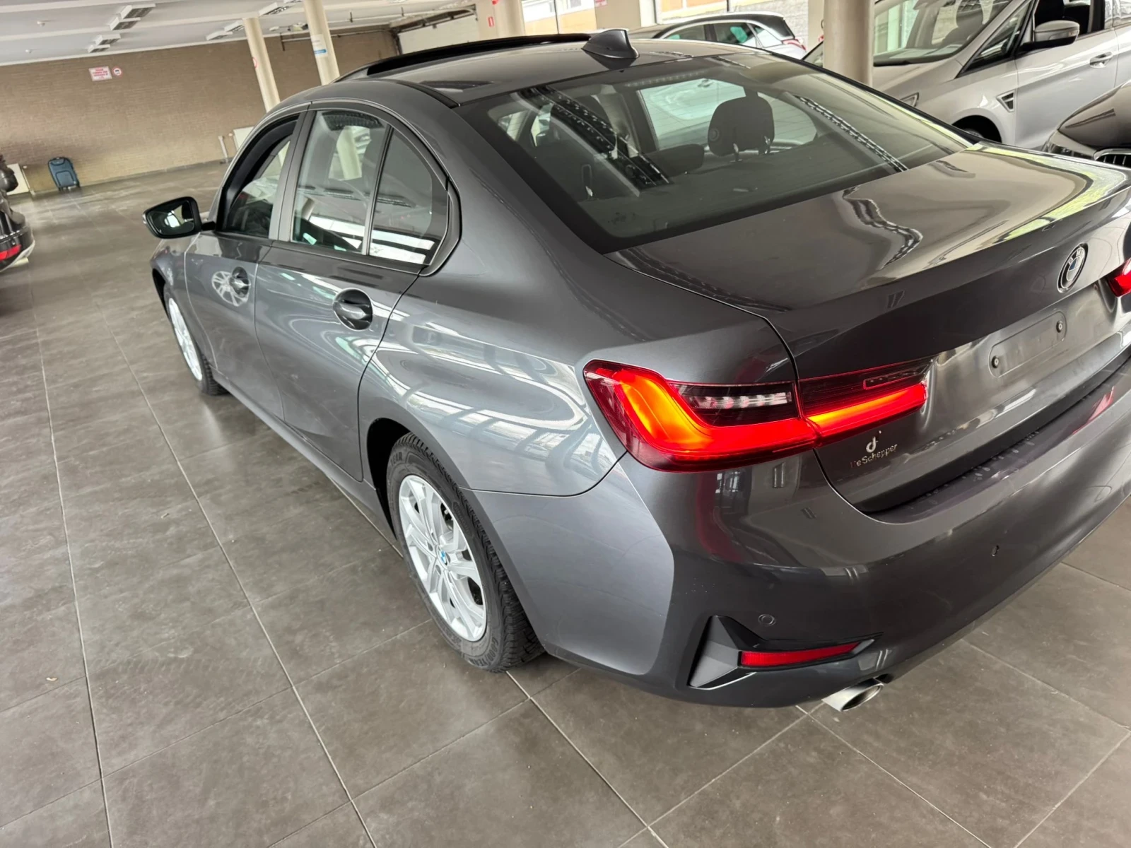 BMW 318, снимка 6 - Автомобили и джипове - 54183739