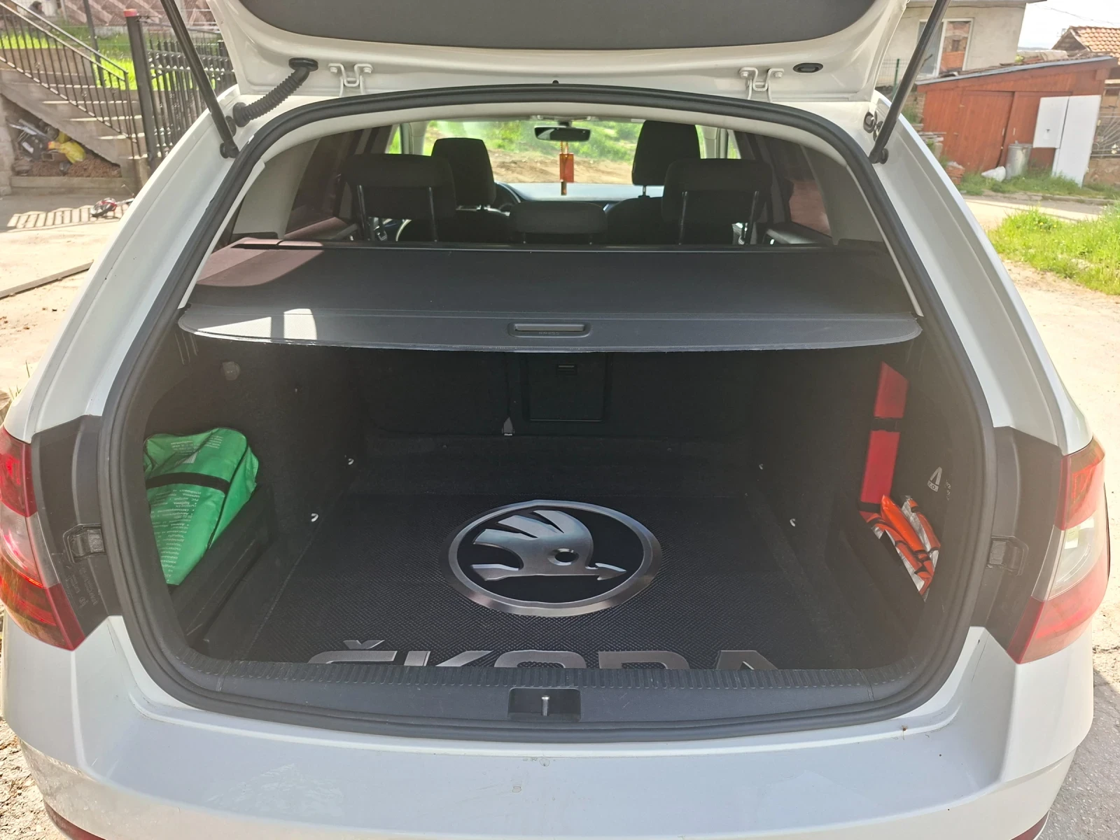 Skoda Octavia, снимка 9 - Автомобили и джипове - 54511579