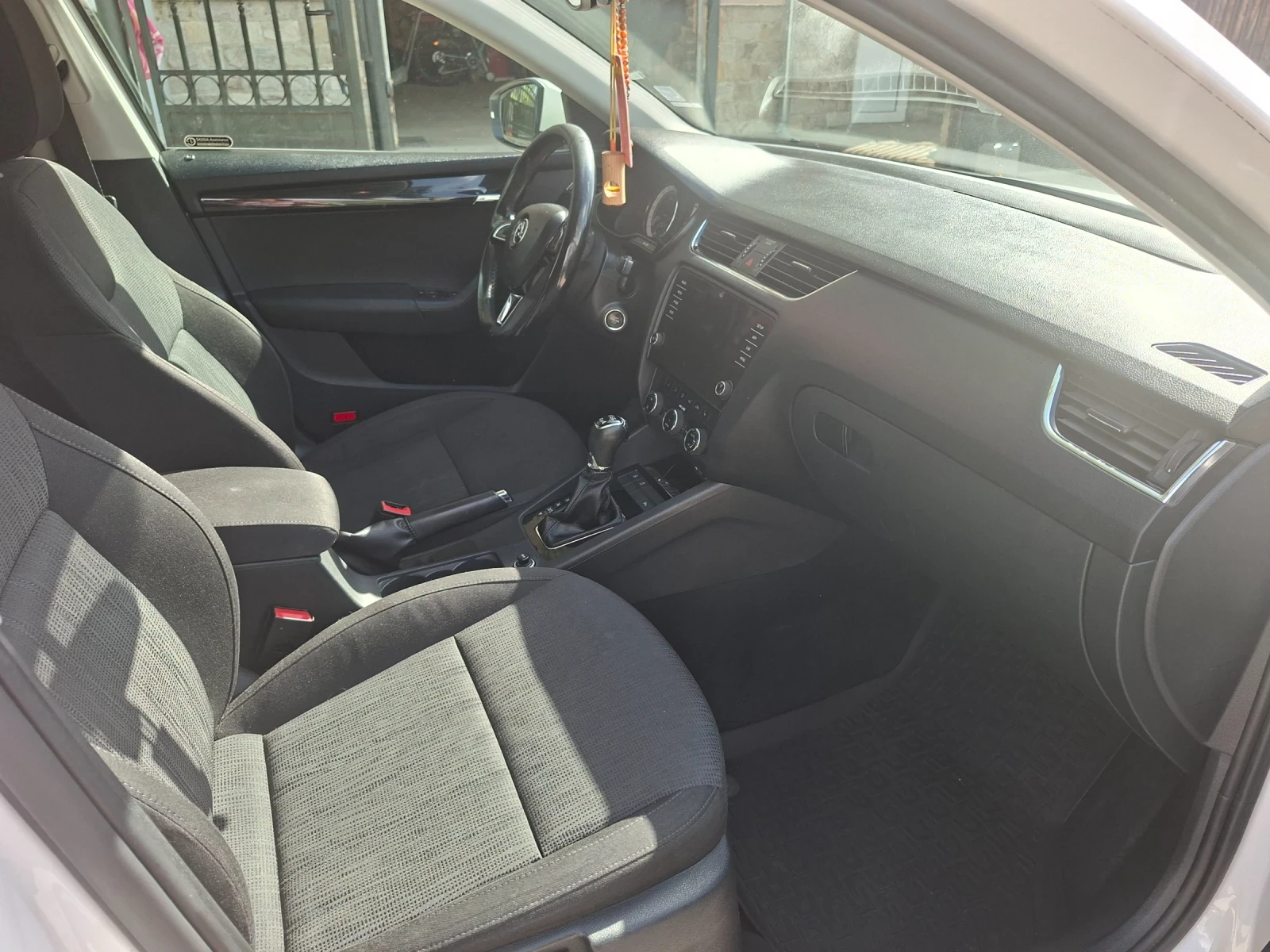 Skoda Octavia, снимка 11 - Автомобили и джипове - 54511579