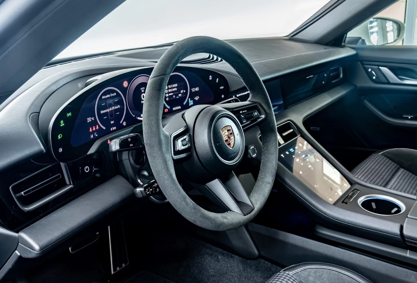 Porsche Taycan 4 SPORT-DESIGN BOSE MATRIX, снимка 6 - Автомобили и джипове - 54633139