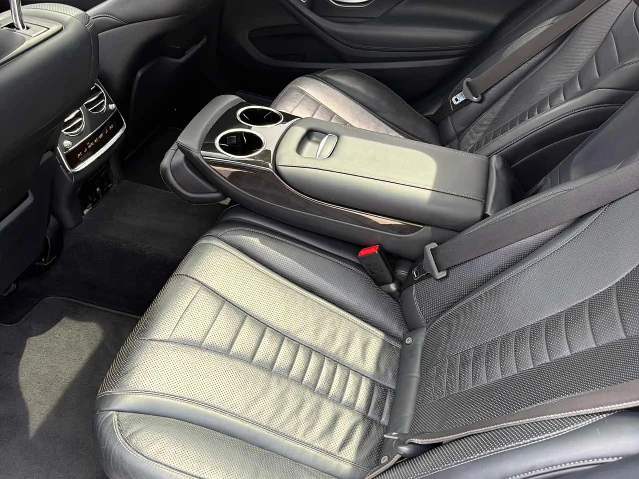 Mercedes-Benz S 550 * ДИСТРОНИК* КАМЕРА* ОБДУХВАНЕ* BURMASTER* , снимка 12 - Автомобили и джипове - 54807778
