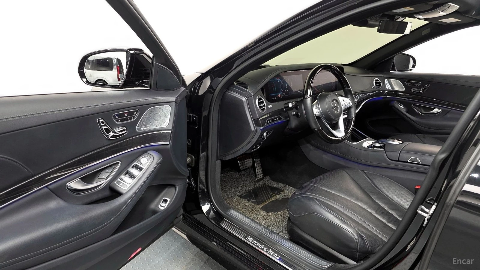 Mercedes-Benz S 450 LONG 4MATIC* МОНИТОРИ* МАСАЖИ* 360* HUD, снимка 8 - Автомобили и джипове - 55479948