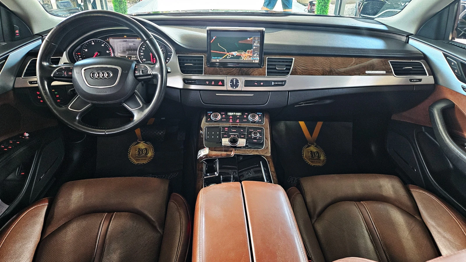Audi A8 4.2TDI/ТV/DISTR/МАСАЖ/NIGHT/ОБДУХ/BOSE/АMBIENT/LIZ, снимка 8 - Автомобили и джипове - 55528340