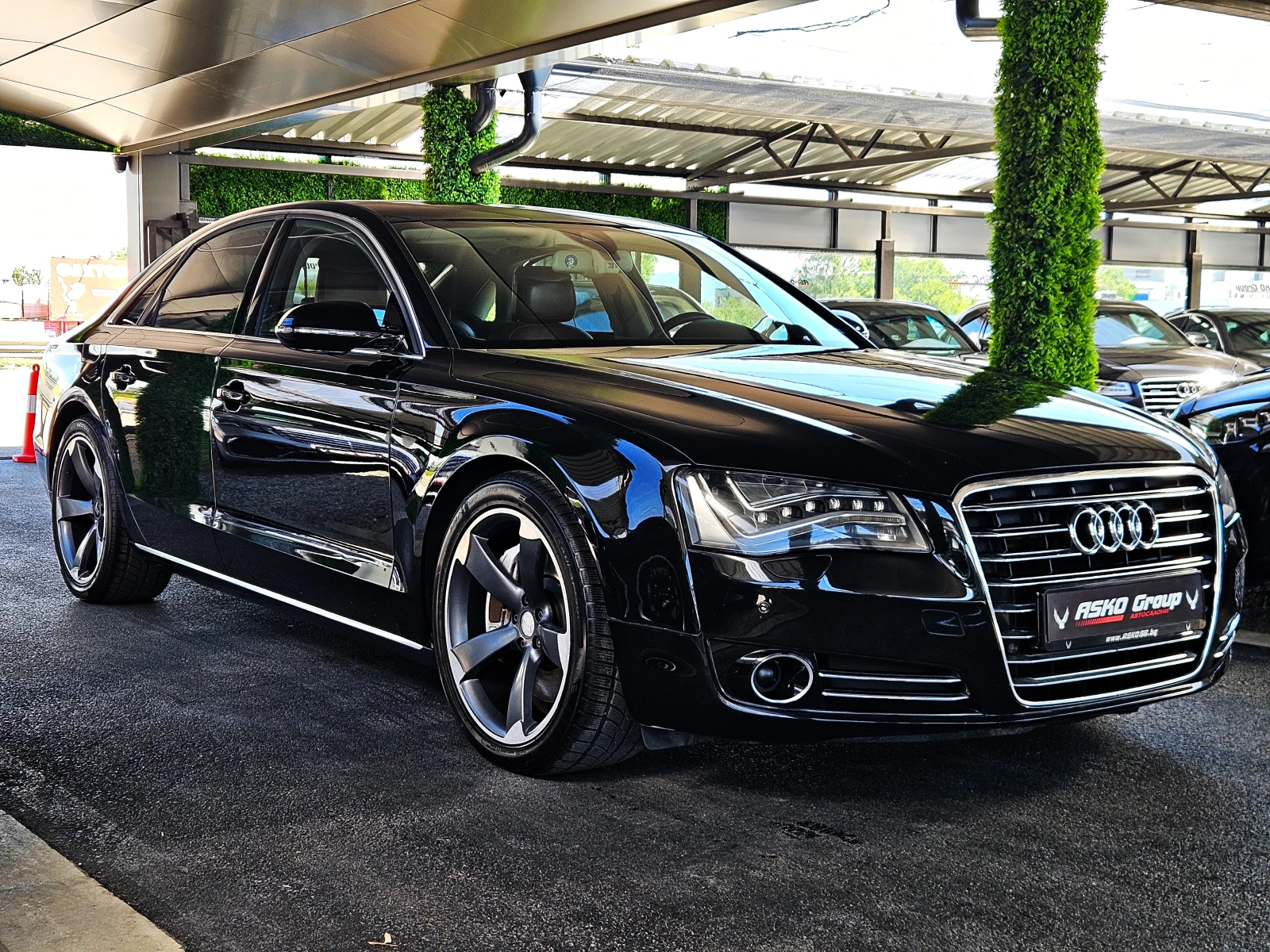 Audi A8 4.2TDI/ТV/DISTR/МАСАЖ/NIGHT/ОБДУХ/BOSE/АMBIENT/LIZ, снимка 3 - Автомобили и джипове - 55528340