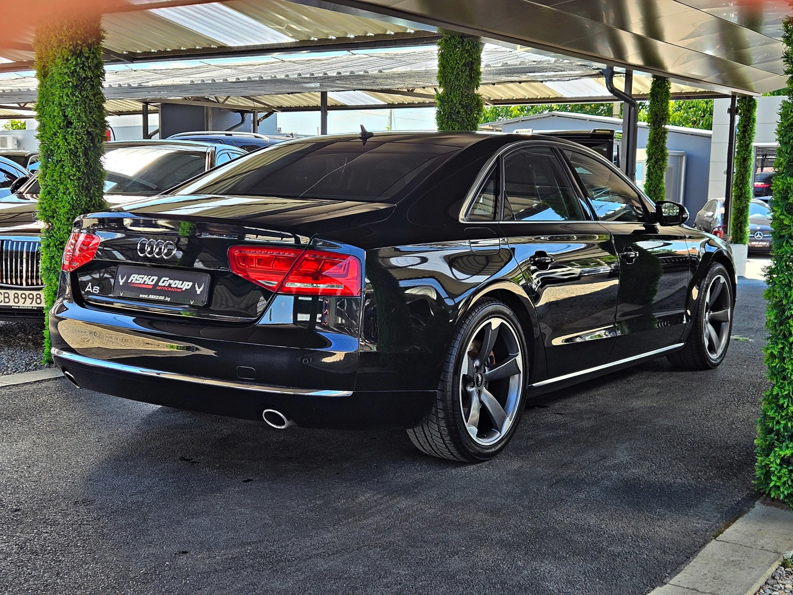 Audi A8 4.2TDI/ТV/DISTR/МАСАЖ/NIGHT/ОБДУХ/BOSE/АMBIENT/LIZ, снимка 5 - Автомобили и джипове - 55528340