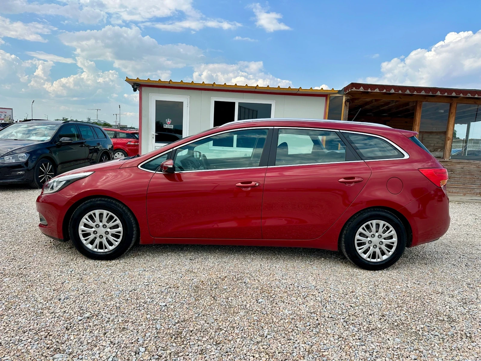 Kia Ceed 1.6бензин 135кс, снимка 4 - Автомобили и джипове - 55598935