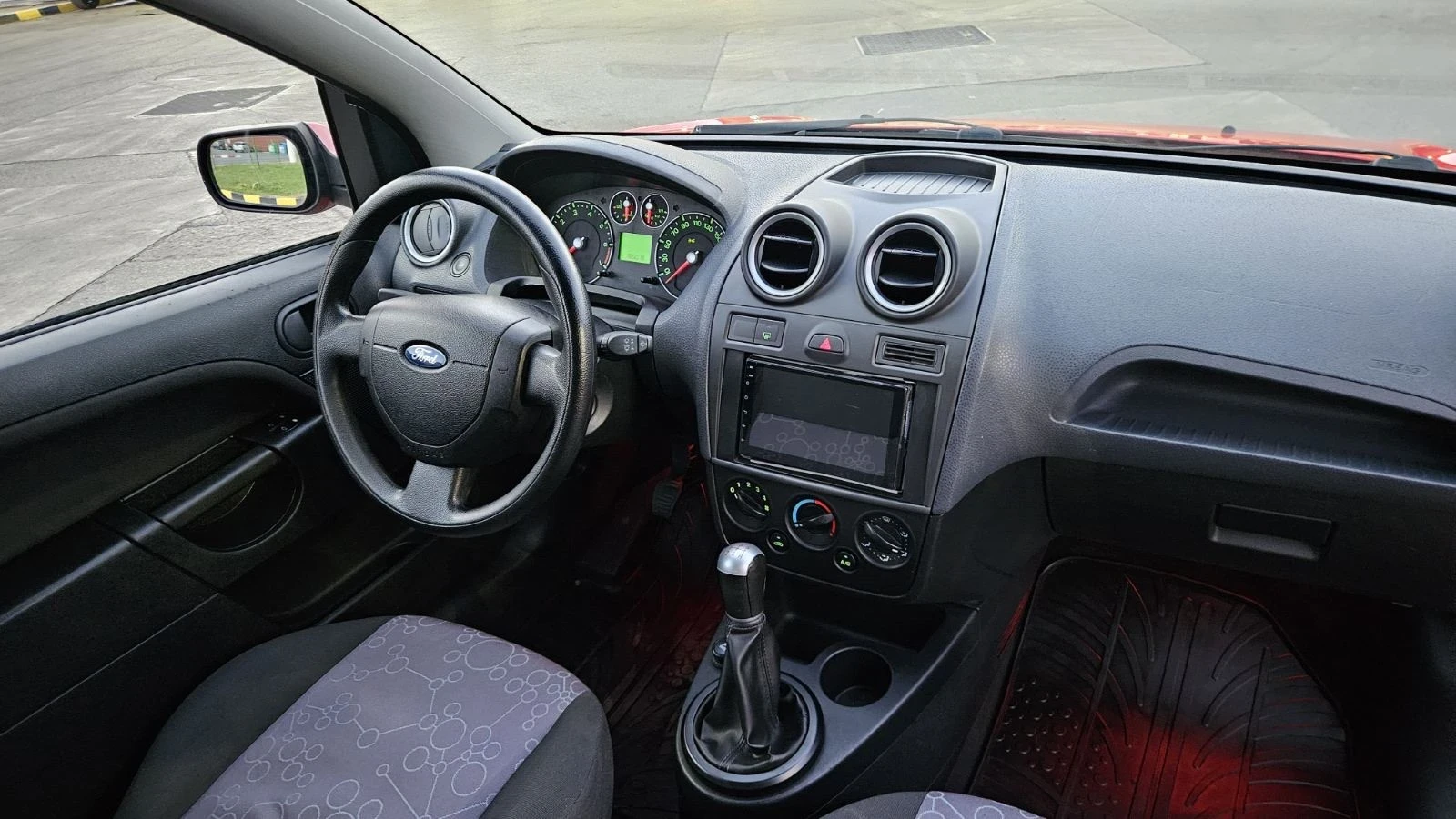 Ford Fiesta, снимка 13 - Автомобили и джипове - 55729626