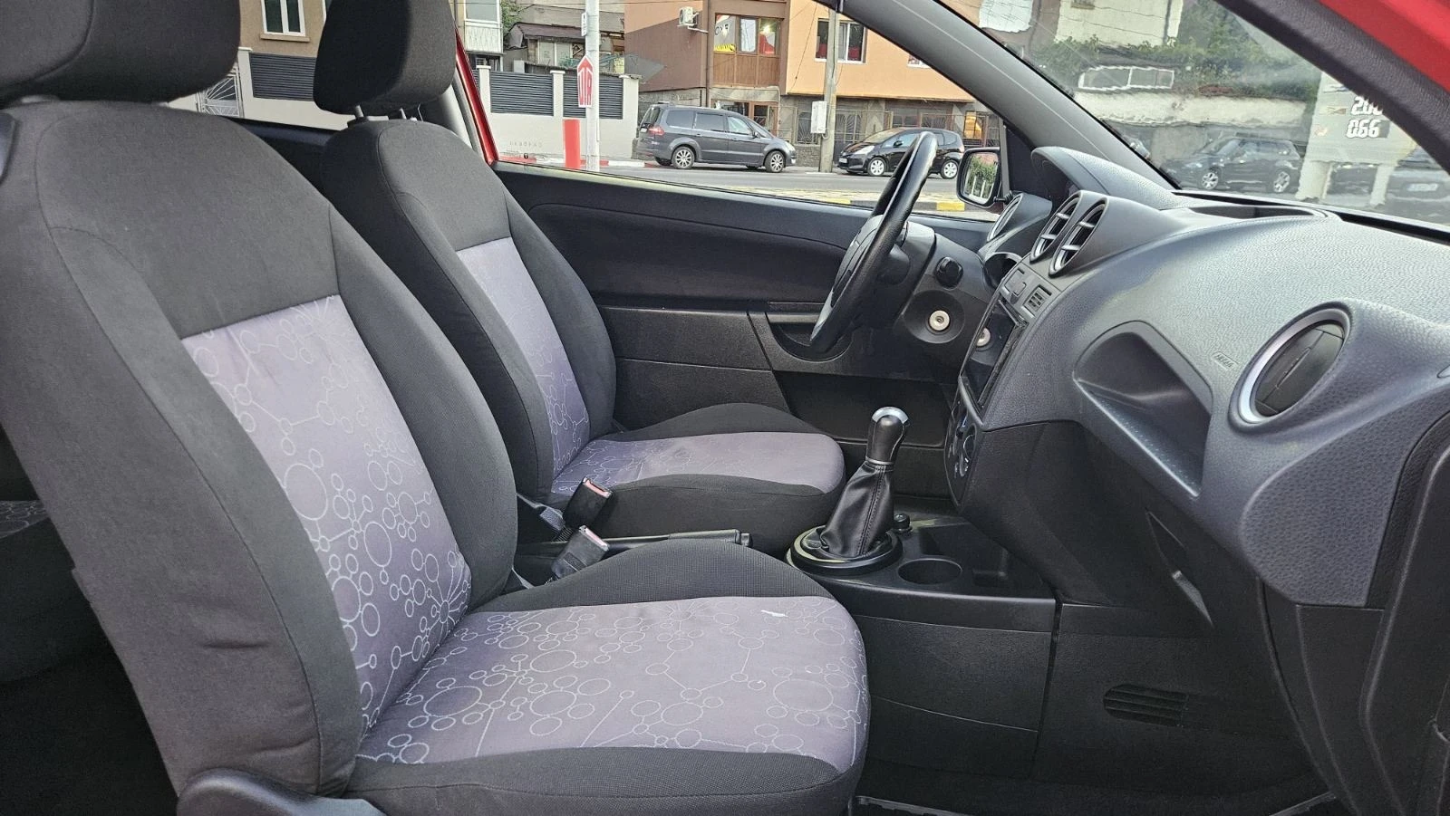 Ford Fiesta, снимка 11 - Автомобили и джипове - 55729626