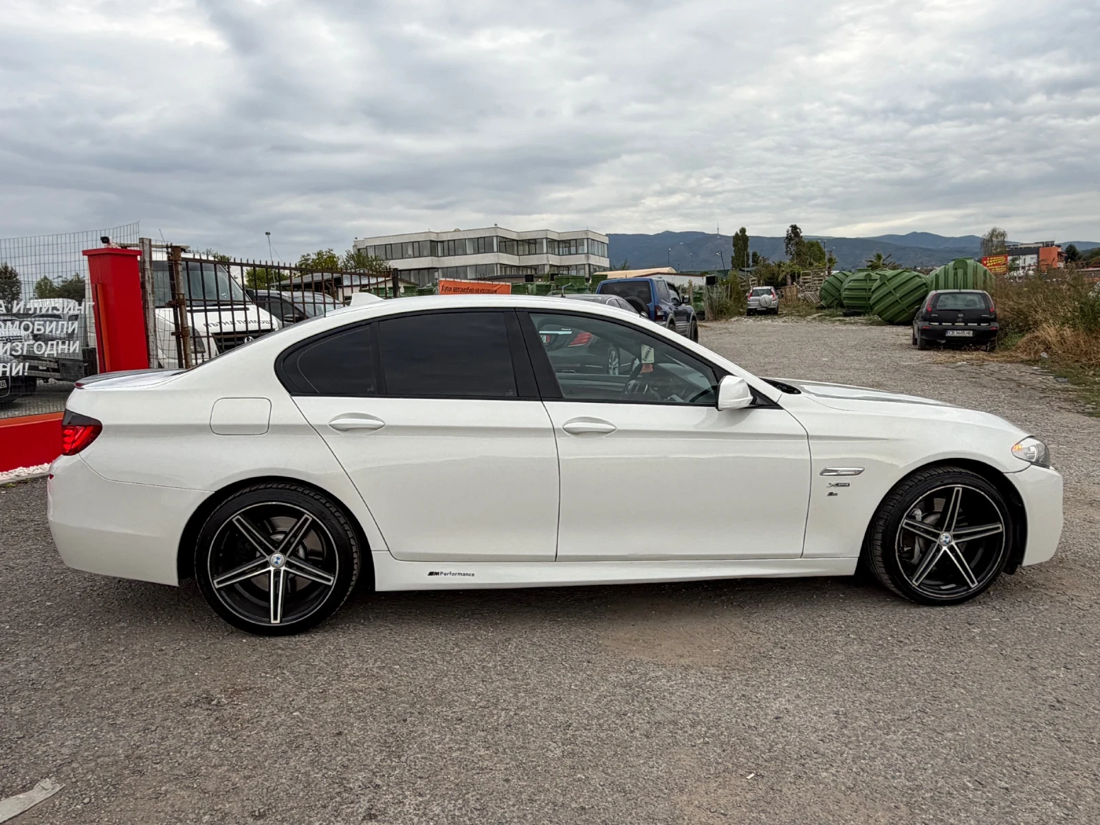 BMW 530 ТОП* СОБСТВЕН ЛИЗИНГ, снимка 8 - Автомобили и джипове - 56112050