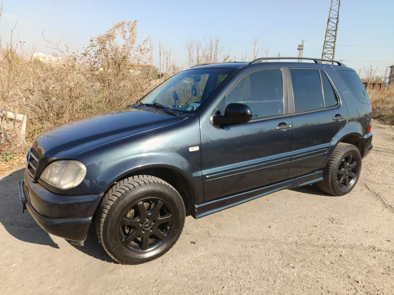 Mercedes-Benz ML 320 3.2ГАЗ, КЛИМА, снимка 3 - Автомобили и джипове - 48510205