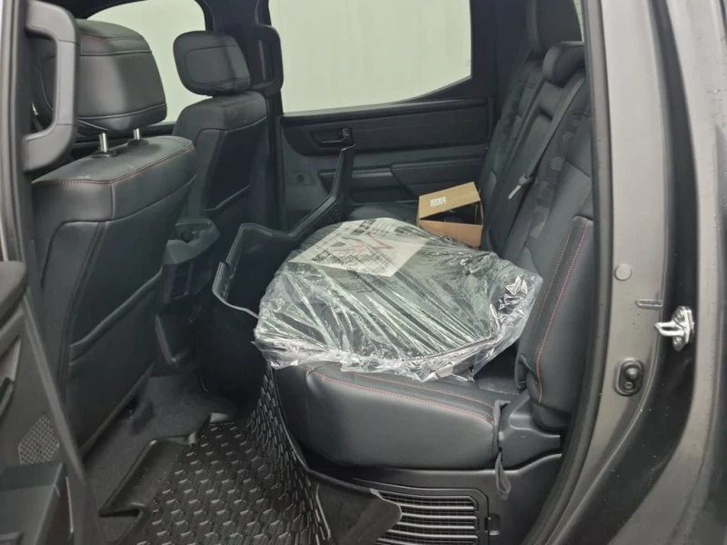 Toyota Tundra * TRD PRO HYBRID CREW CAB SHORT BED * CARFAX * БЕЗ, снимка 12 - Автомобили и джипове - 53086965