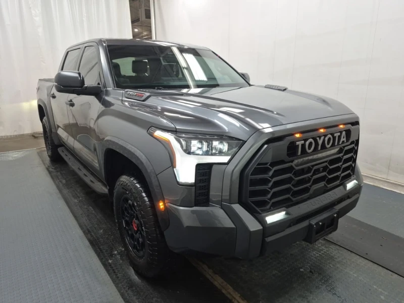 Toyota Tundra * TRD PRO HYBRID CREW CAB SHORT BED * CARFAX * БЕЗ, снимка 2 - Автомобили и джипове - 53086965