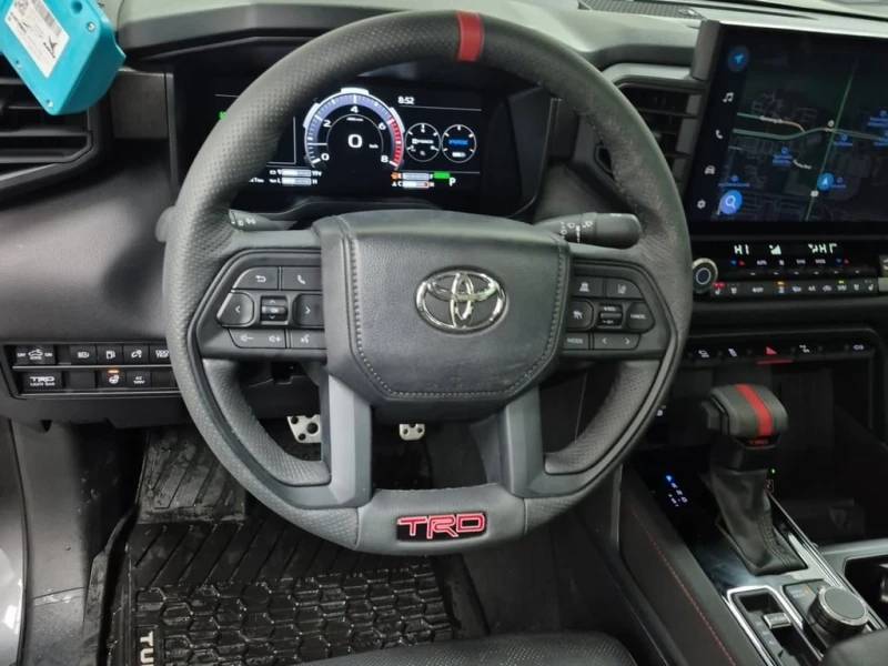 Toyota Tundra * TRD PRO HYBRID CREW CAB SHORT BED * CARFAX * БЕЗ, снимка 11 - Автомобили и джипове - 53086965