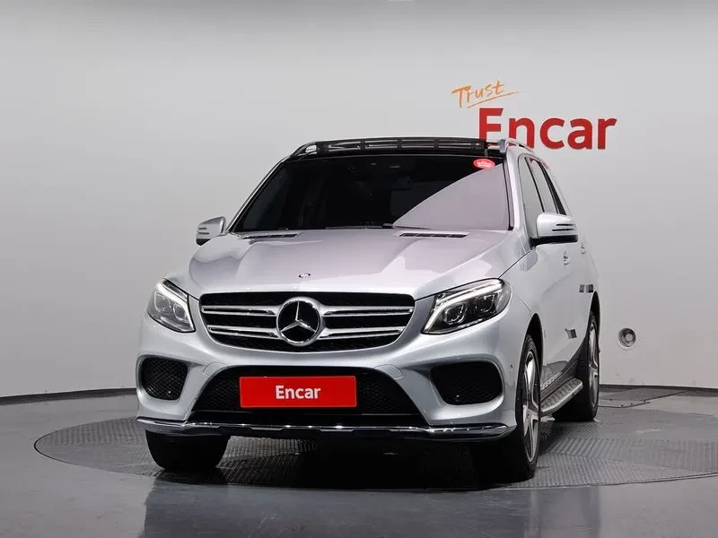 Mercedes-Benz GLE D 4Matic, снимка 3 - Автомобили и джипове - 56369687