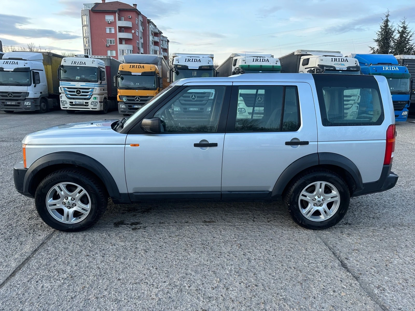 Land Rover Discovery 2.7 TDV6 - изображение 4