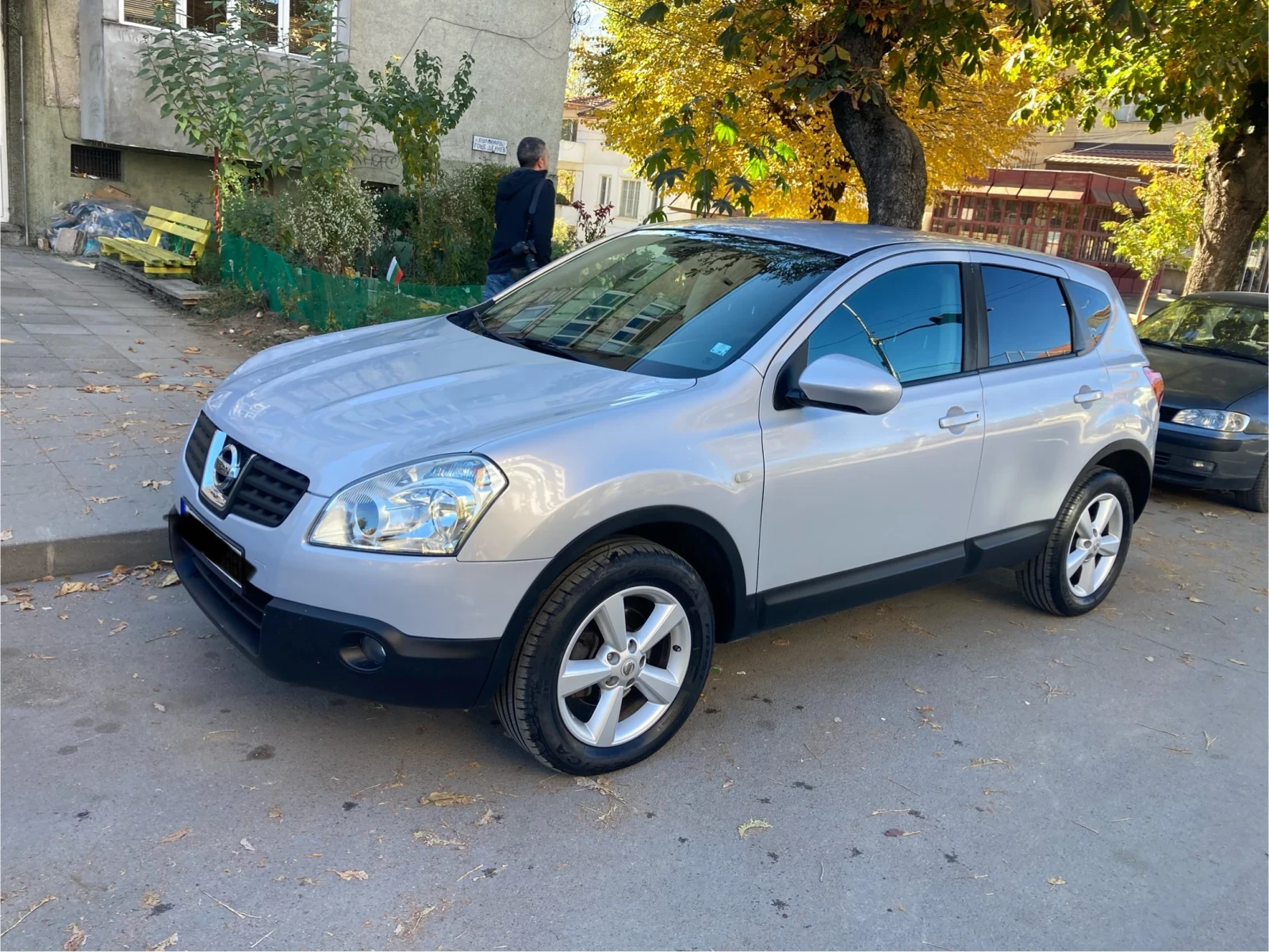 Nissan Qashqai 2.0DCI 4x4 AUTOMATIC  - изображение 2