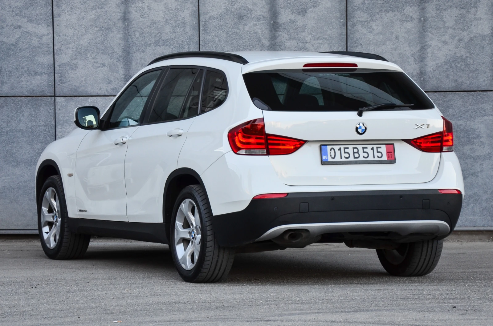 BMW X1 2.0D - изображение 3