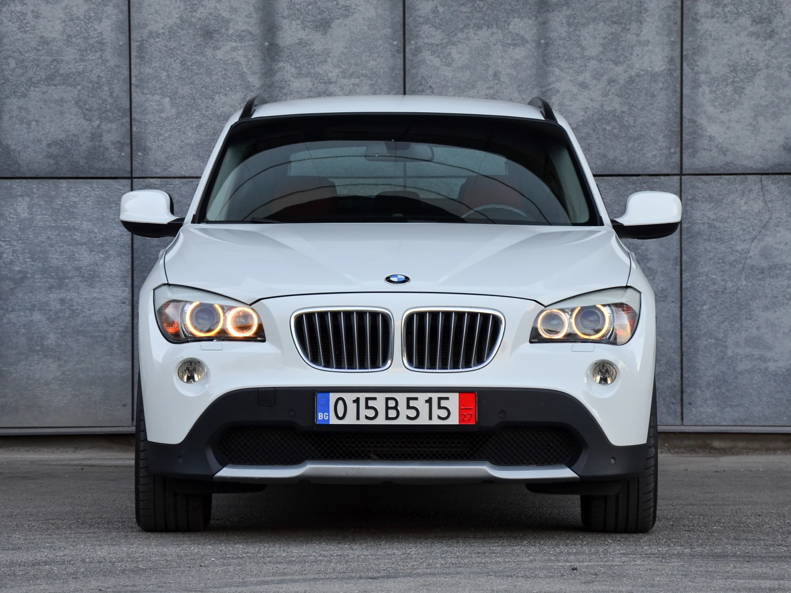 BMW X1 2.0D - изображение 2