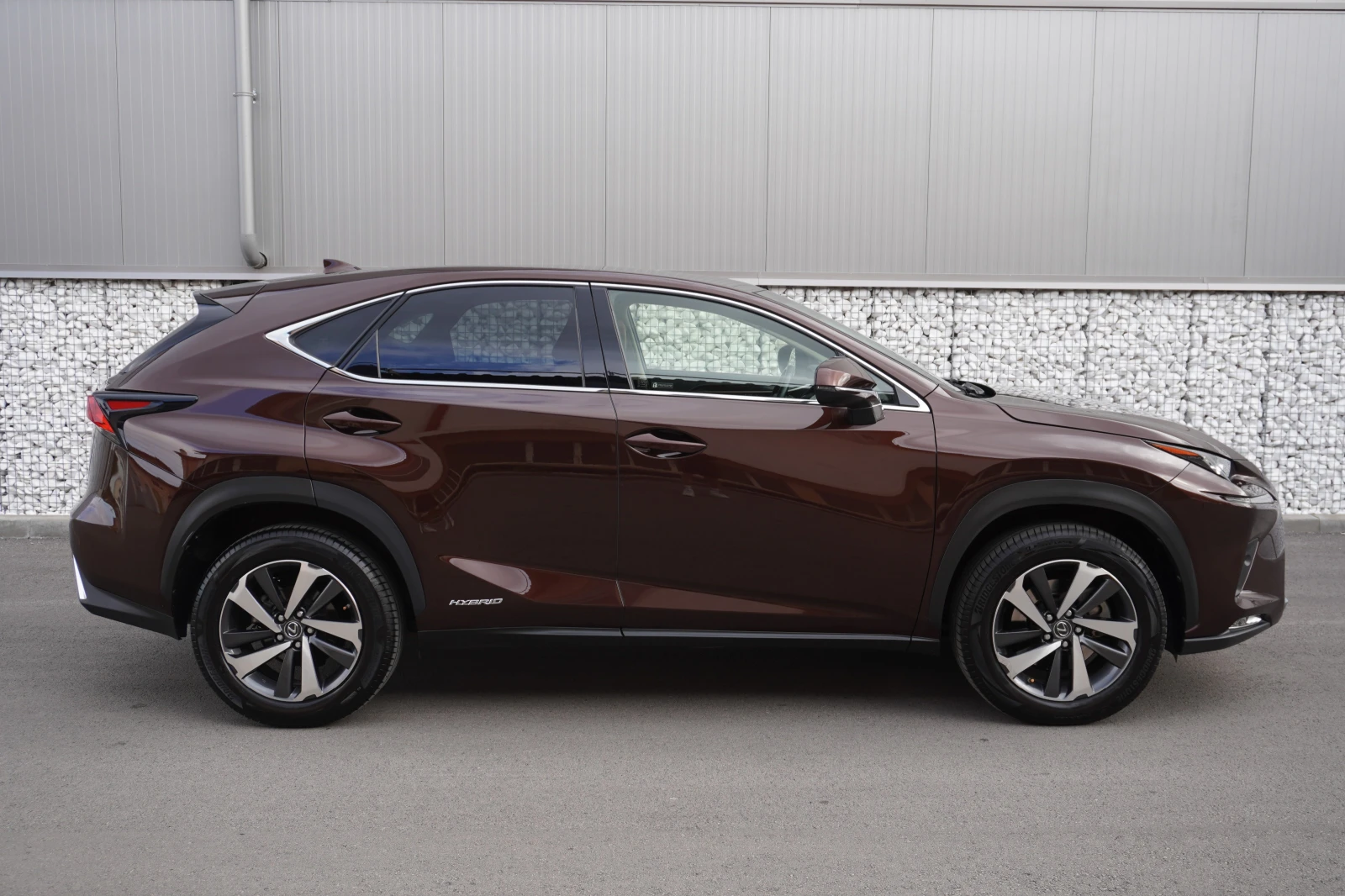 Lexus NX 300h LUXURY, FACE, TRI BEAM, CARPLAY, 88.000km!!КАТО НО - изображение 6