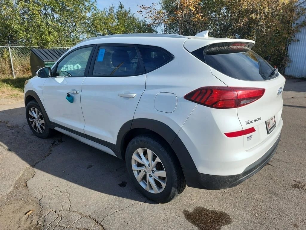 Hyundai Tucson * PREFERRED * CARFAX * БЕЗ ПЪРВОНАЧАЛНА ВНОСКА - изображение 4