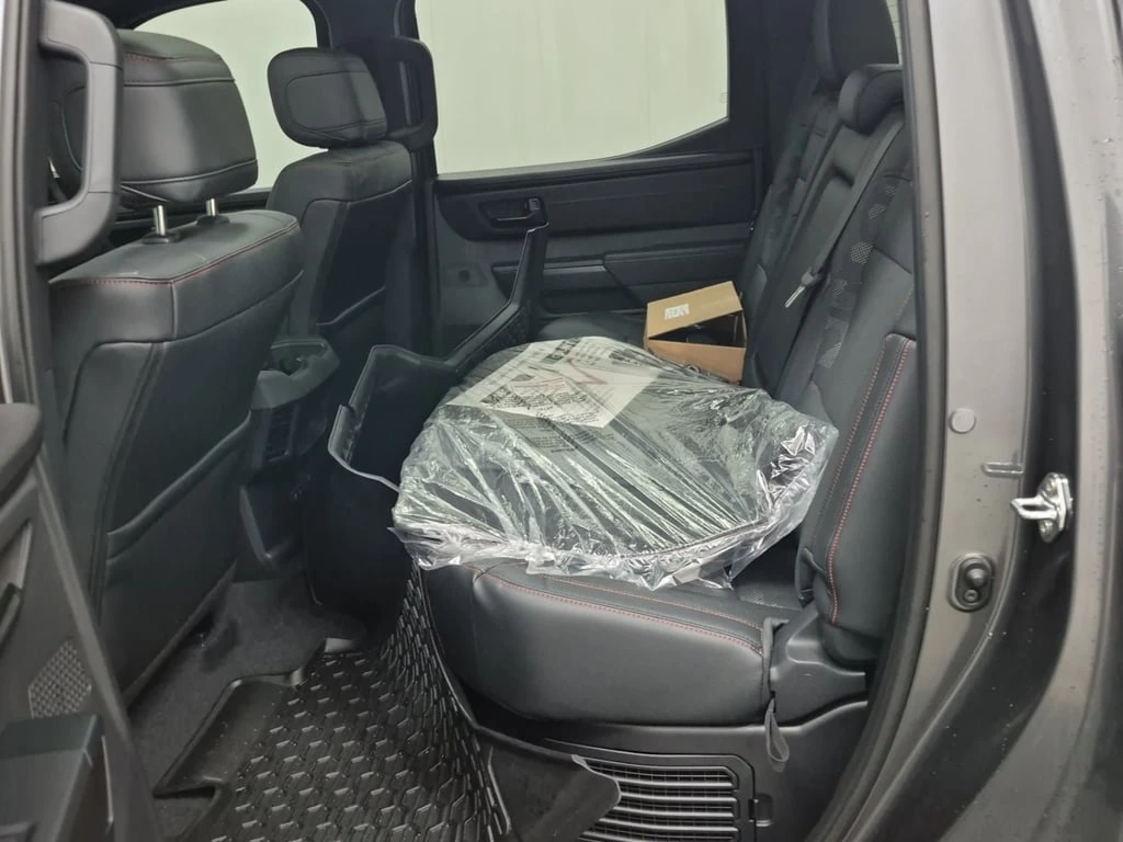 Toyota Tundra * TRD PRO HYBRID CREW CAB SHORT BED * CARFAX * ��� | Mobile.bg � ����������� 12