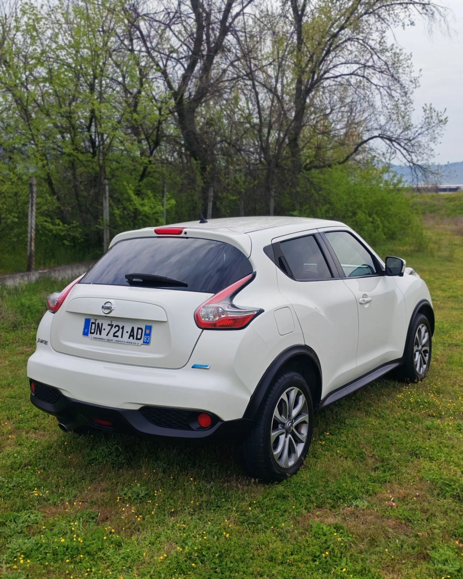 Nissan Juke 1.5 DCI* Face* Navi* Camera 360 * Keyless Go* , снимка 10 - Автомобили и джипове - 53419141
