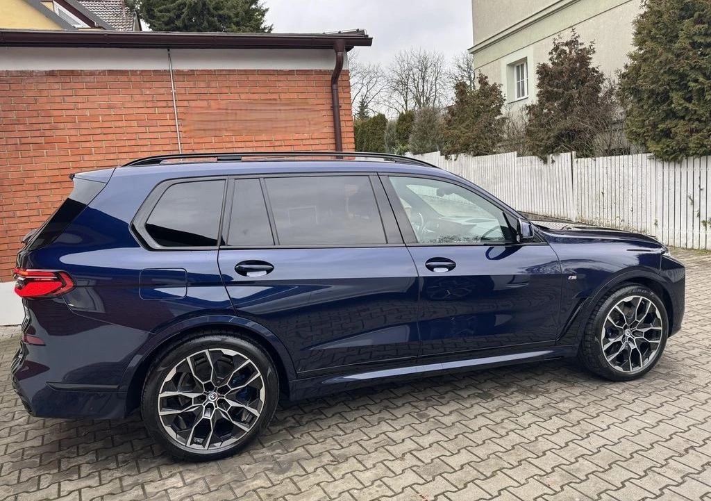BMW X7 40i xDrive M-Sport, снимка 4 - Автомобили и джипове - 53718775