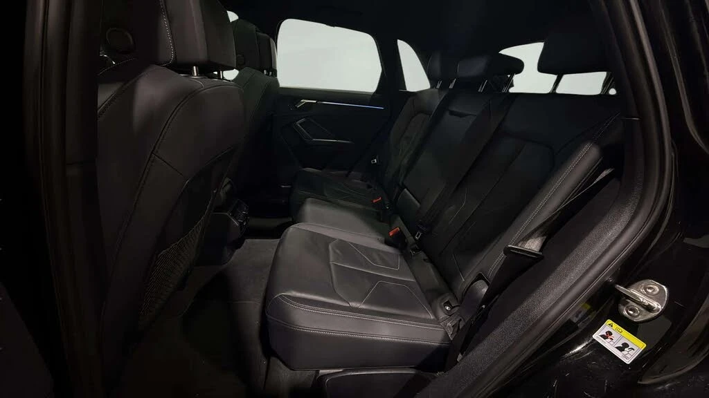 Audi Q3 * HeadUp* AвтоКредит* (ЦЕНА ДО БГ), снимка 13 - Автомобили и джипове - 53831214