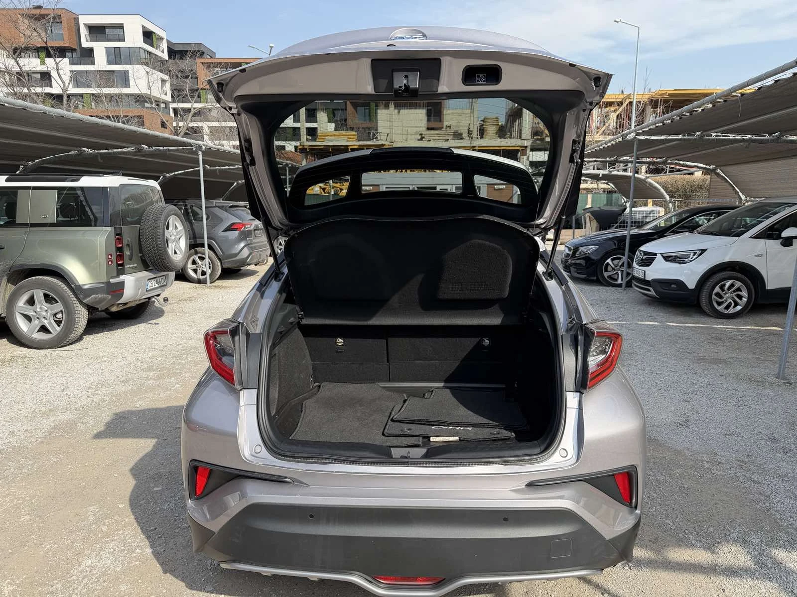 Toyota C-HR, снимка 8 - Автомобили и джипове - 53984745