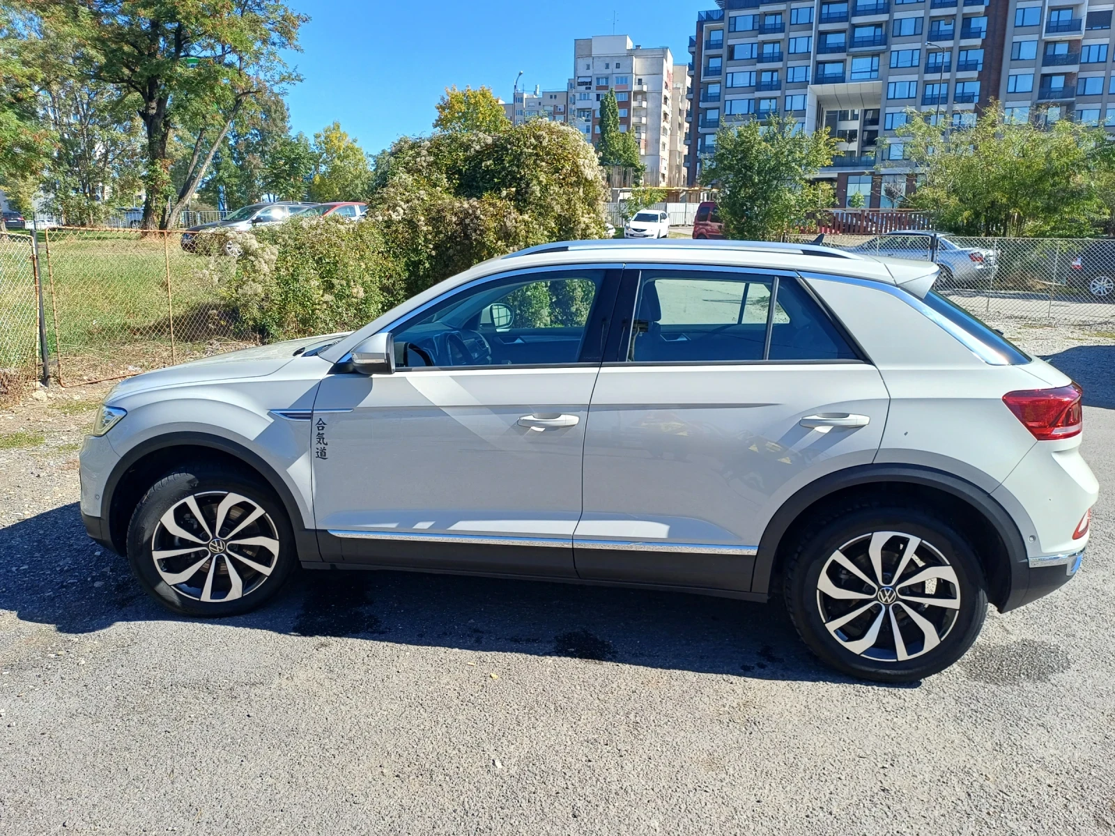 VW T-Roc 4motion, снимка 2 - Автомобили и джипове - 54289318