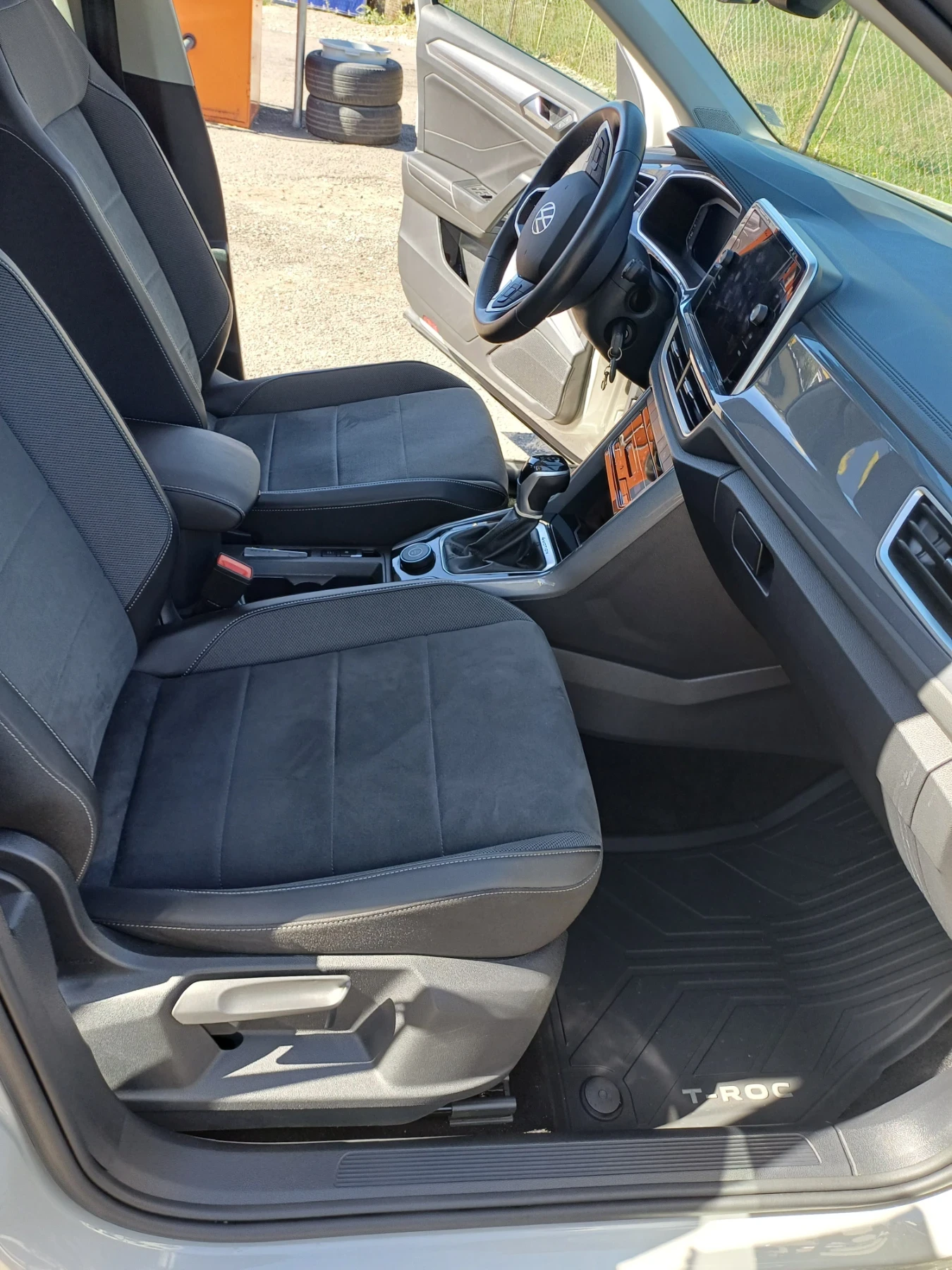 VW T-Roc 4motion, снимка 4 - Автомобили и джипове - 54289318