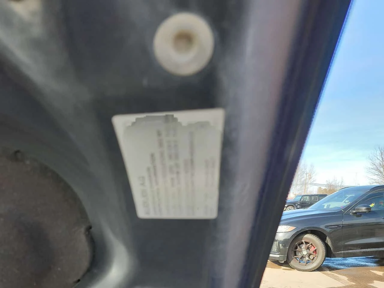 Audi Q3 * TECHNIK * PANO * 360 * CARFAX * ПОДГРЕВИ, снимка 13 - Автомобили и джипове - 54348782