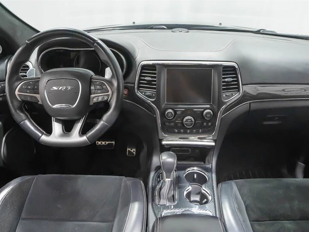 Jeep Grand cherokee SRT* 6.4* HARMAN* ОБДУХ* ДИСТРОНИК* PANO* КРАЙНА Ц, снимка 7 - Автомобили и джипове - 55541272